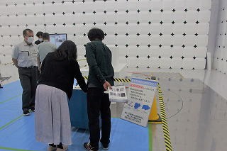 電波暗室2